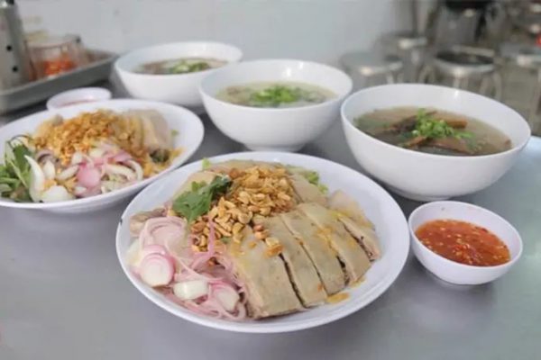 top-10-mon-an-ngon-noi-tieng-o-da-nang-phan-3-1